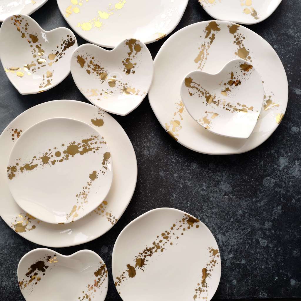 Серия тарелок и блюдец "Золотые кляксы"