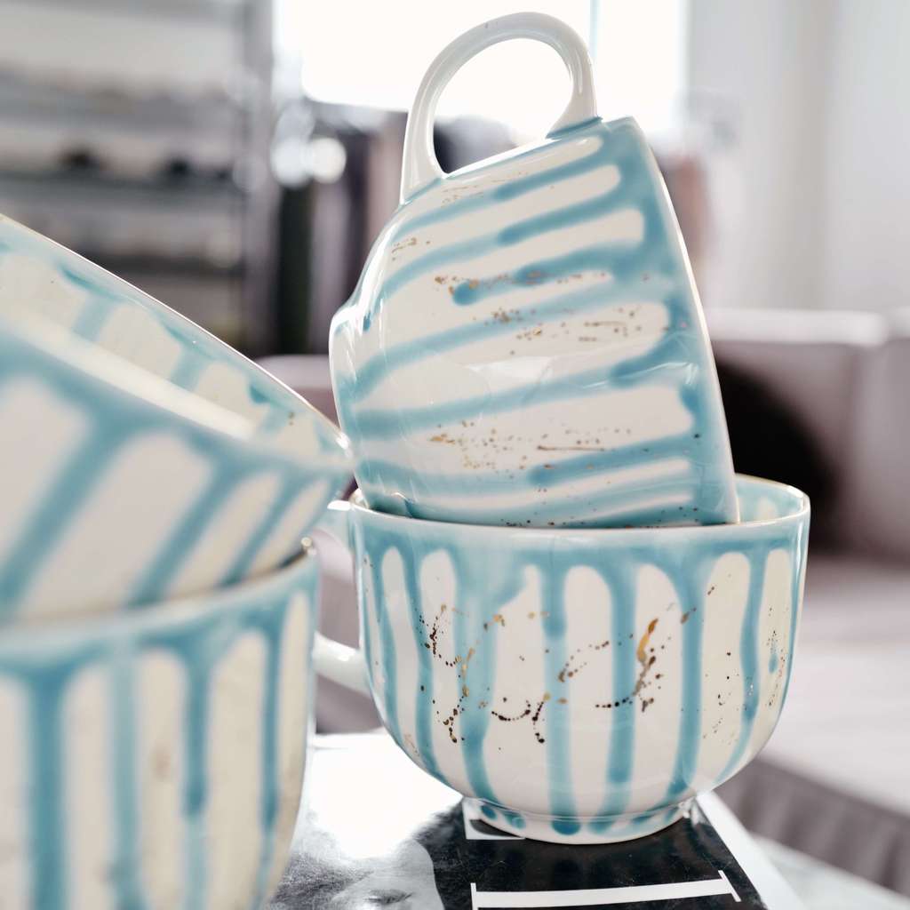 Кружка "Волна" с голубой глазурью