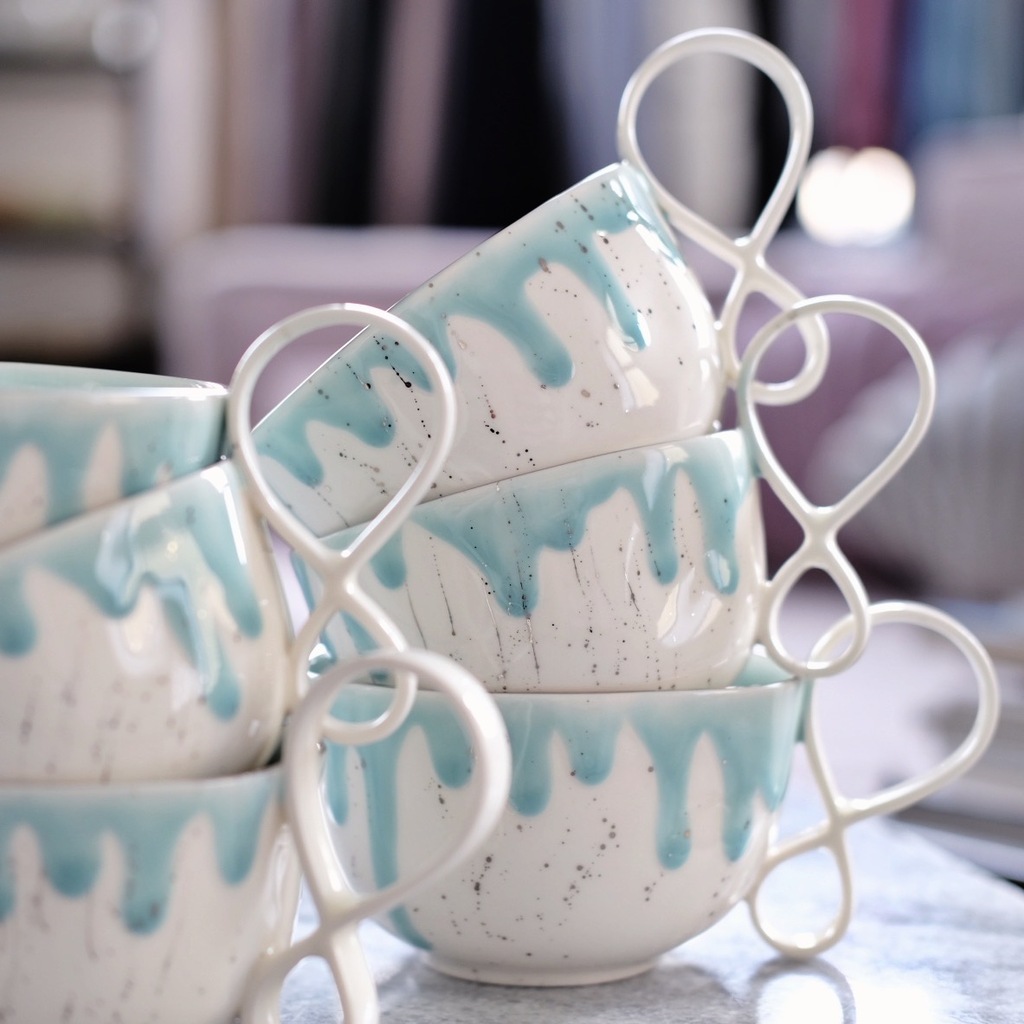 Кружка "Бесконечность" в расцветке серии "Водолей"