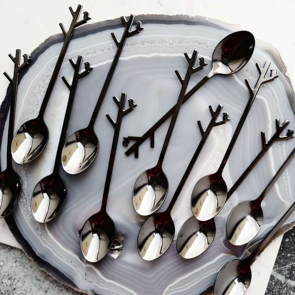 Ложка "Птичка" черного цвета