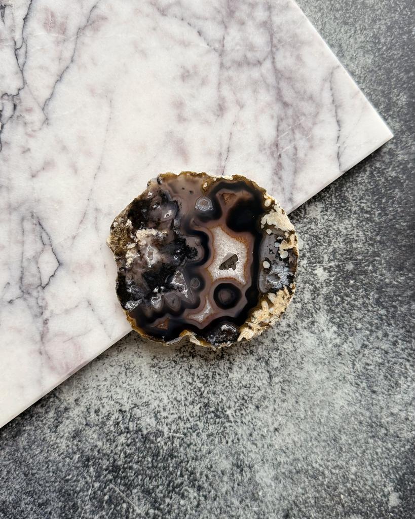 Срез агата 9х9см без окантовки