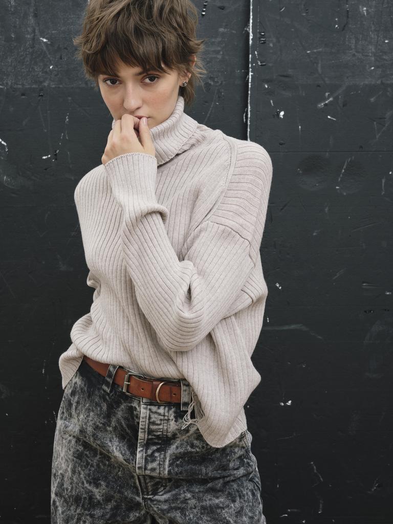 Свитер жемчужный