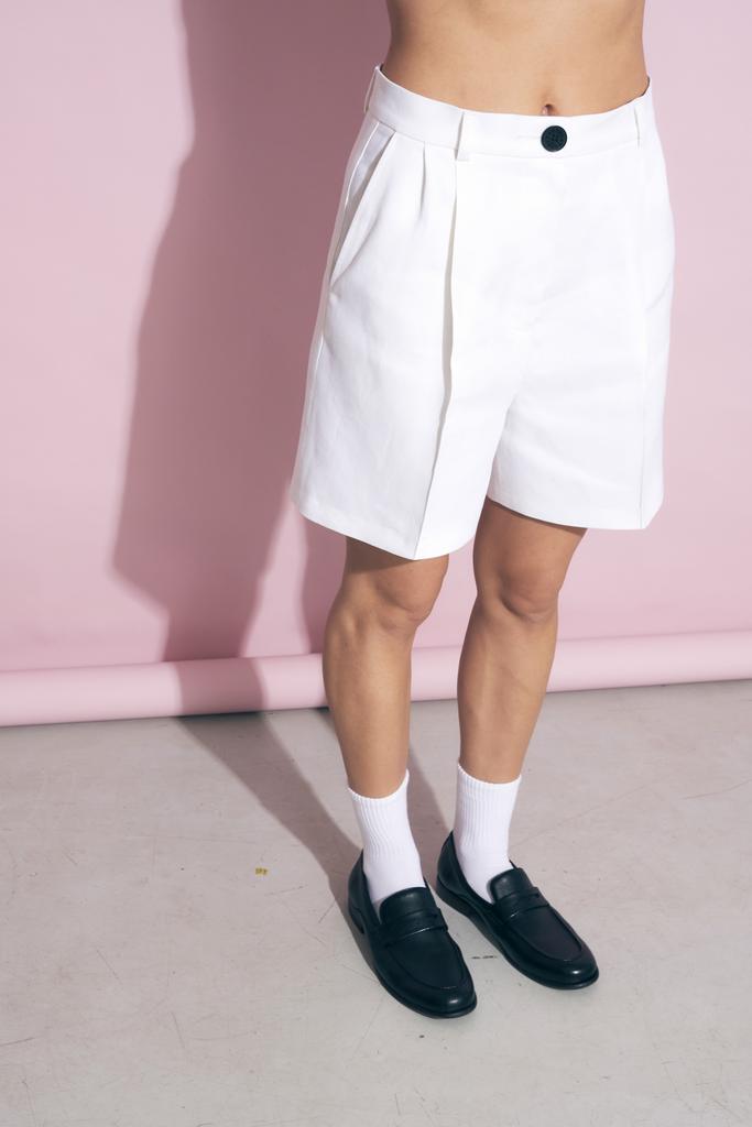 Шорты со складками льняные