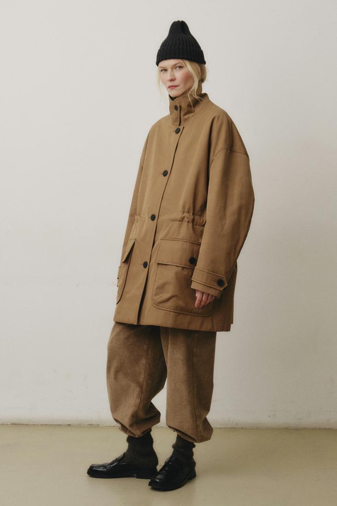 Куртка с кулиской бежевая