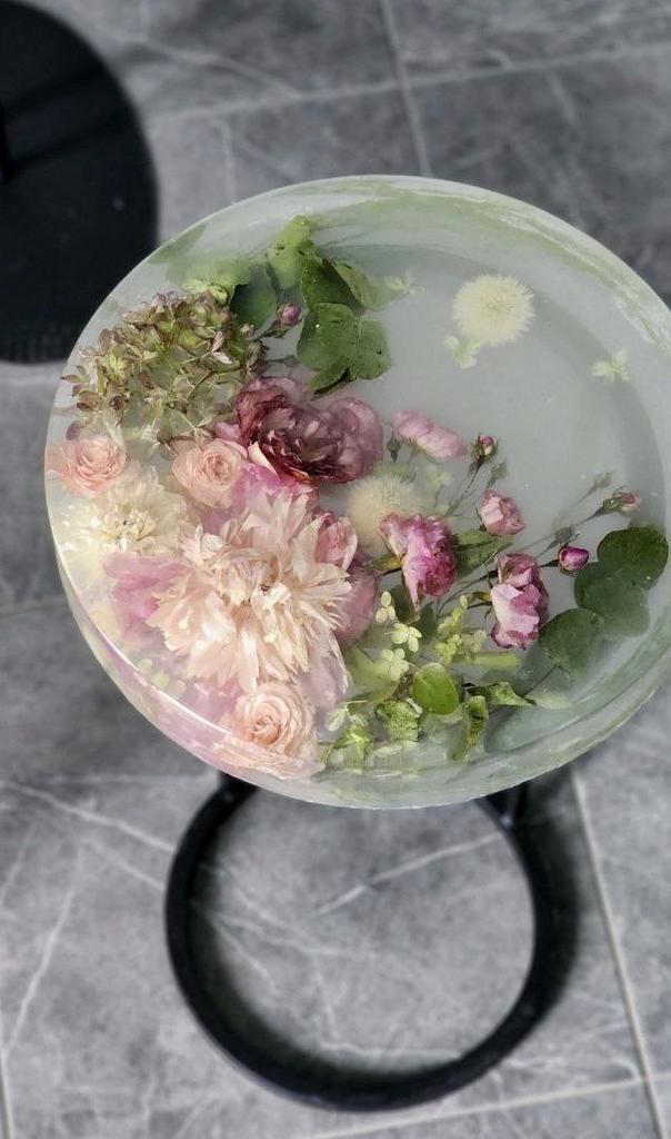 Столик приставной круглый