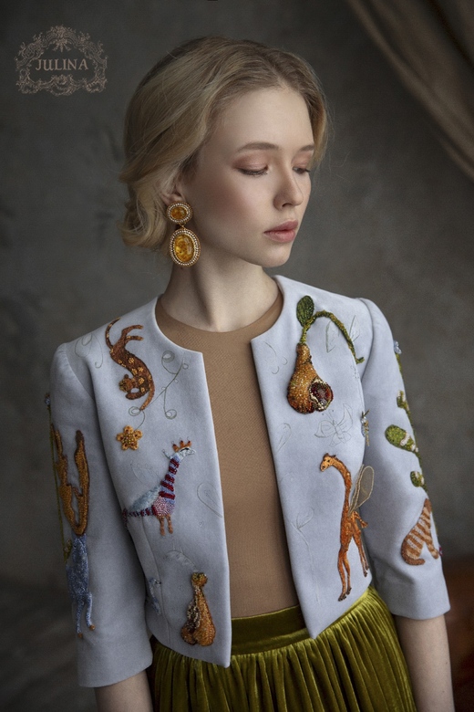 Жакет вышитый "Волшебный манускрипт"