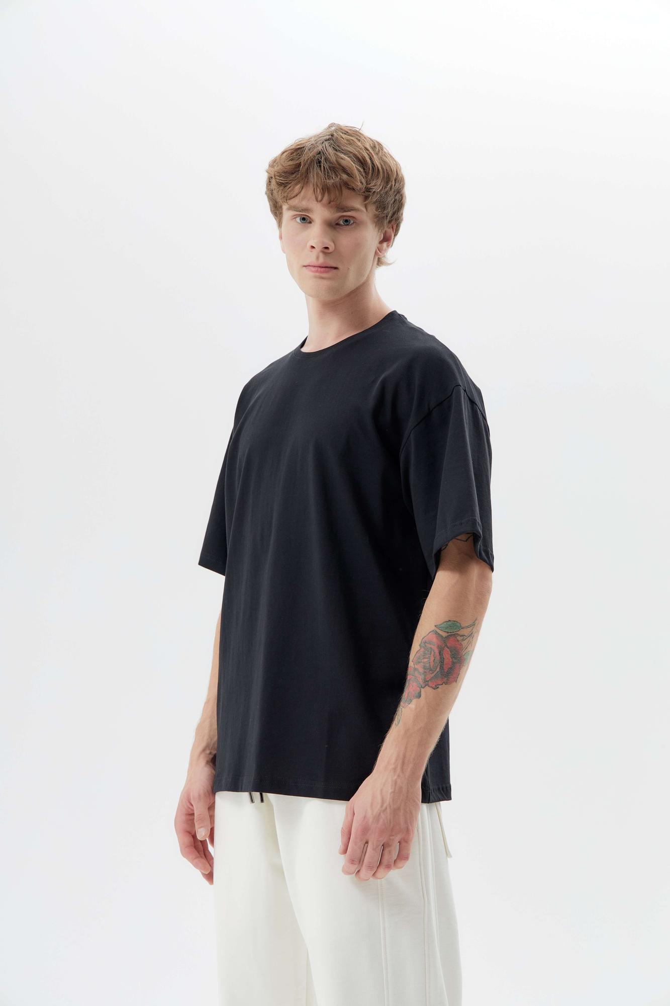 Футболка оверсайз черная