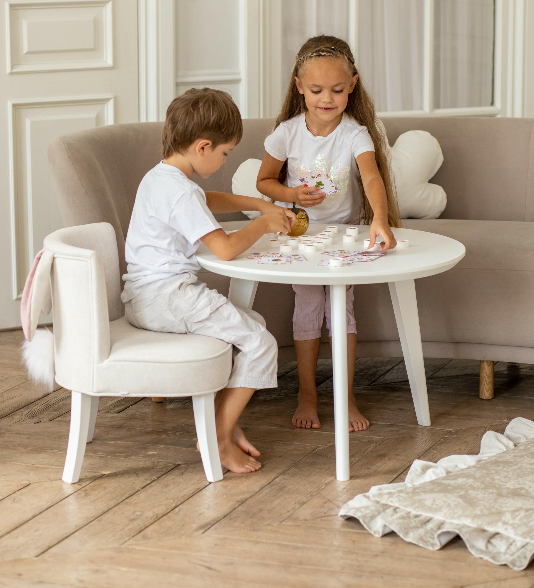 Стол детский массив белый на 3х опорах