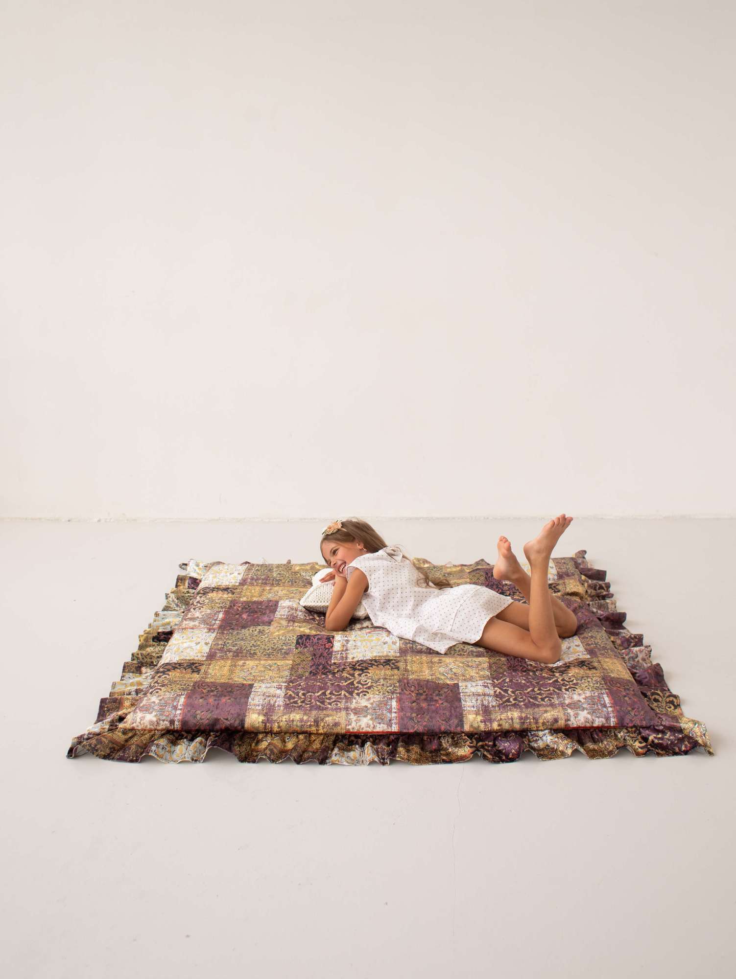 Пуф-ковер Amari прямоугольный с рюшей роскошный пэчворк