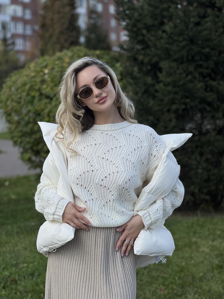 Джемпер молочный