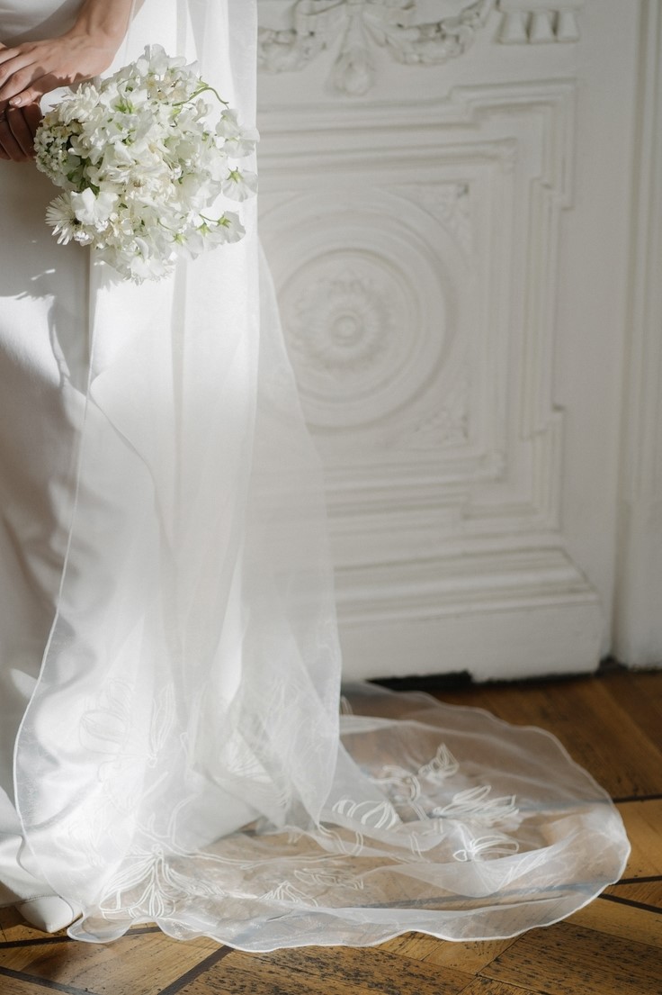 Фата с вышивкой на органзе