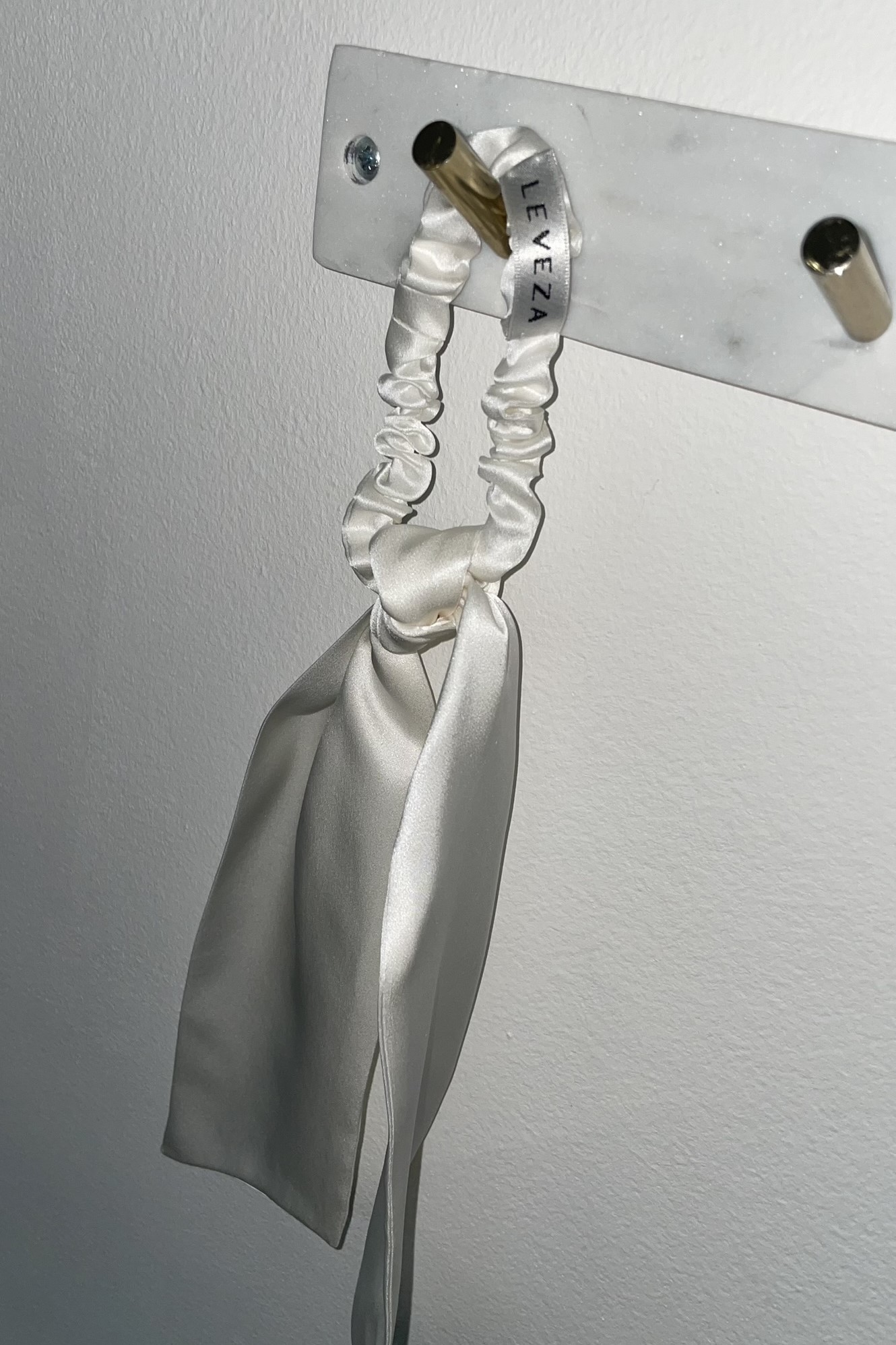 Шёлковая лента на резинке