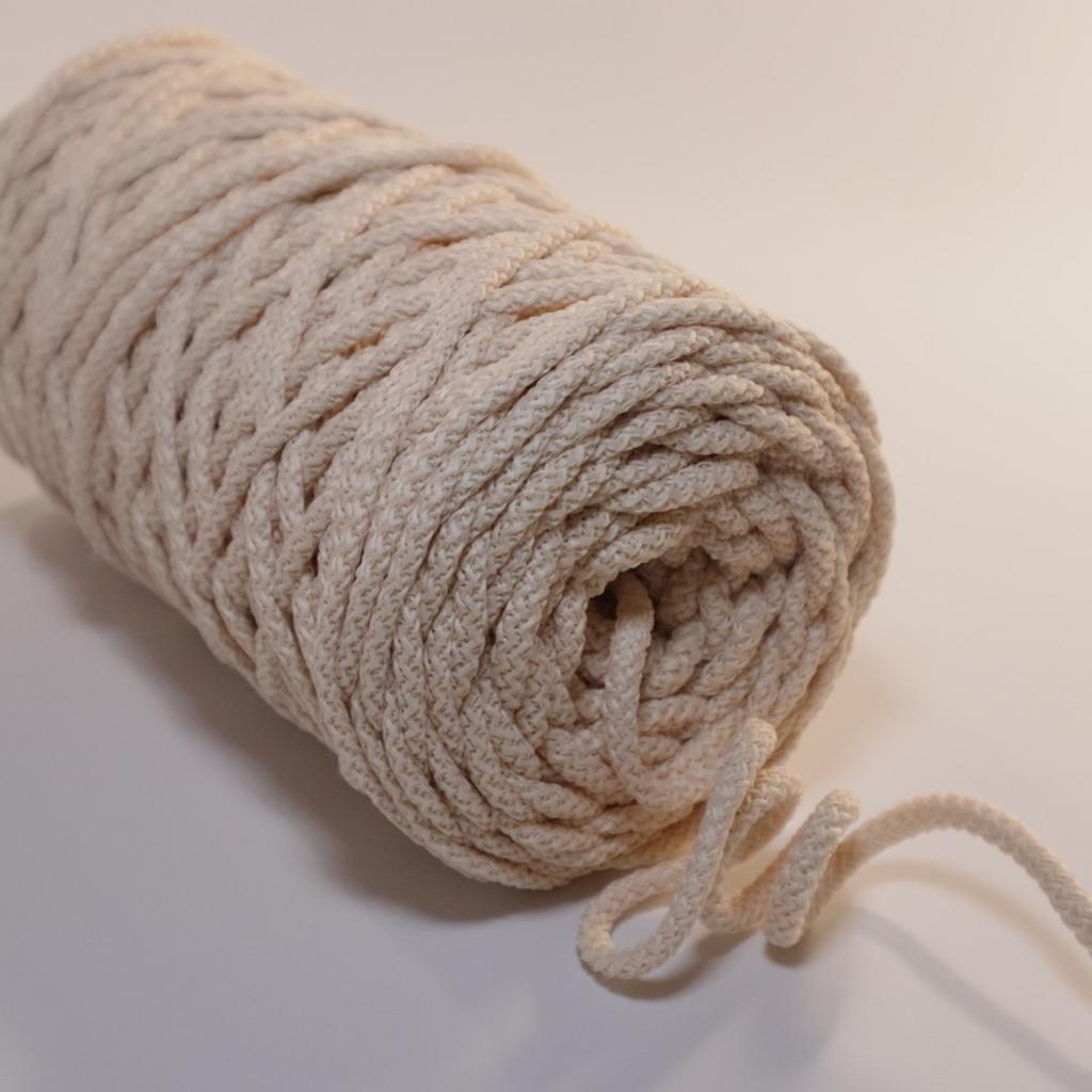 Полиэфирный шнур для вязания 5 мм Розовый крем