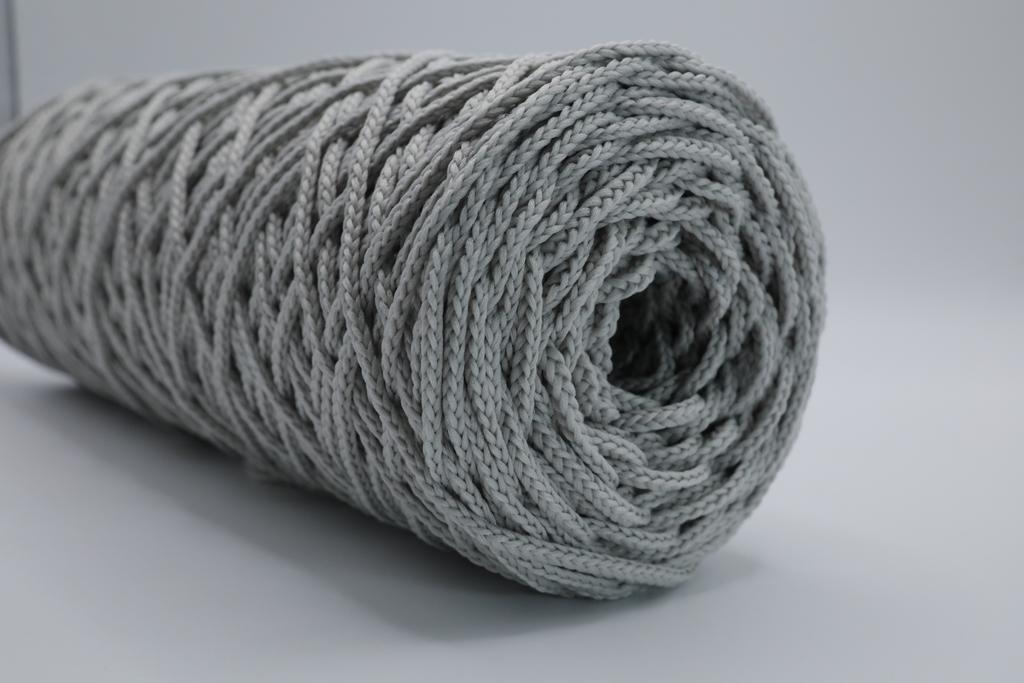 Полиэфирный шнур 2 мм Светло-серый