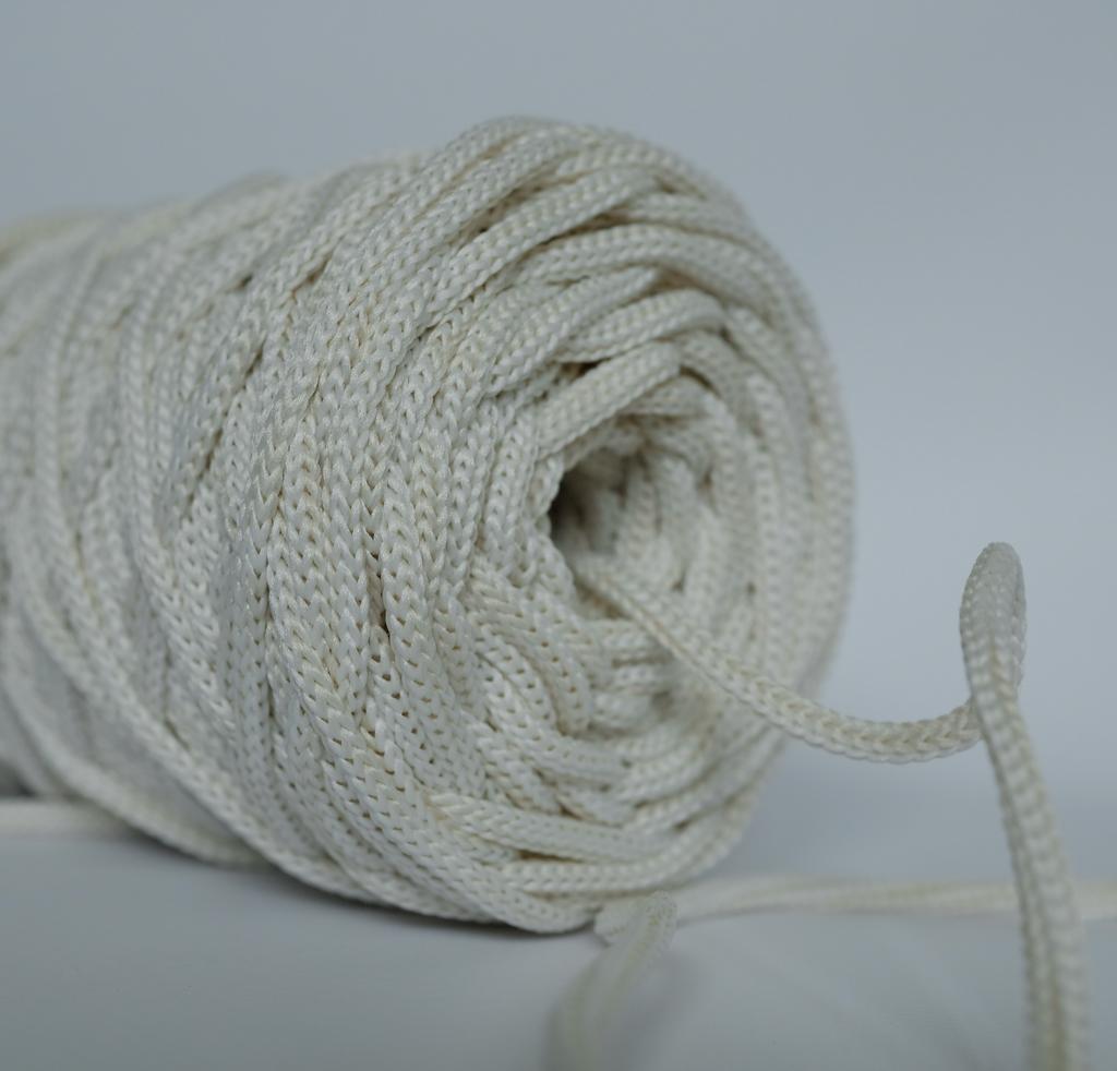 Полиэфирный шнур круглый 4 мм (без сердечника)