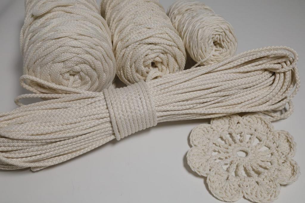 Полиэфирный шнур для вязания 5 мм Жемчуг-песочный