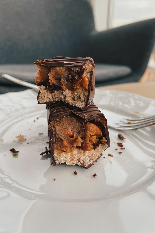 Батончик с изюмом и черносливом