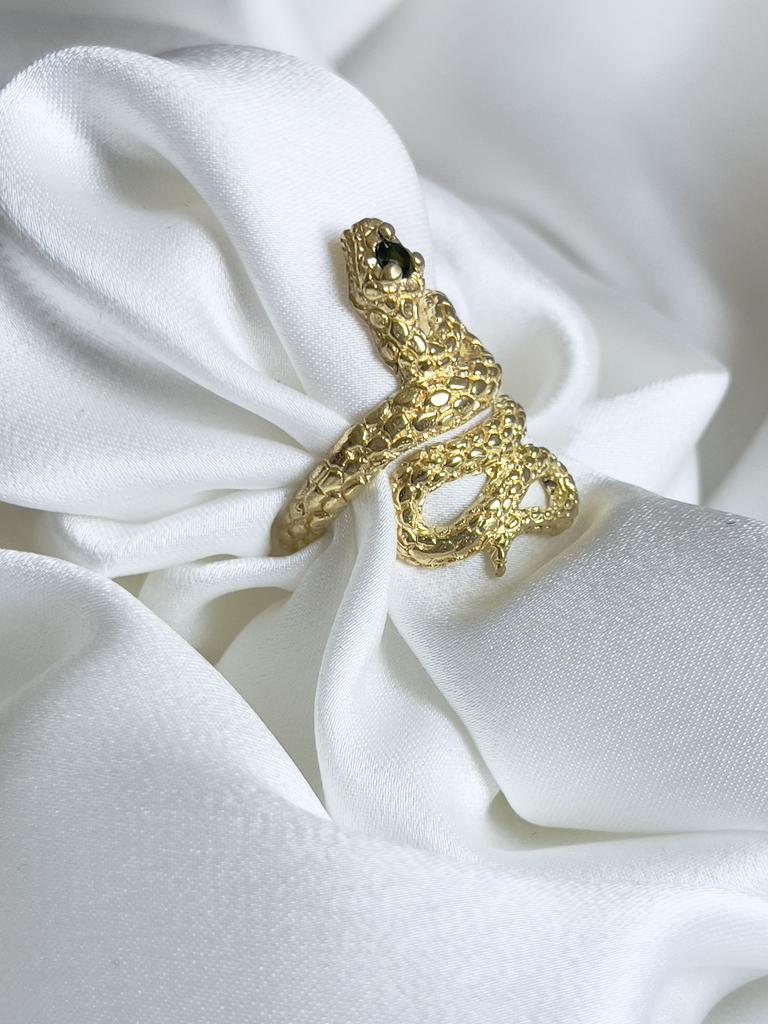 Ring "Snake" with Green Quartz