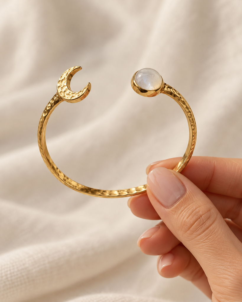 Bracelet "Lunar Glow"