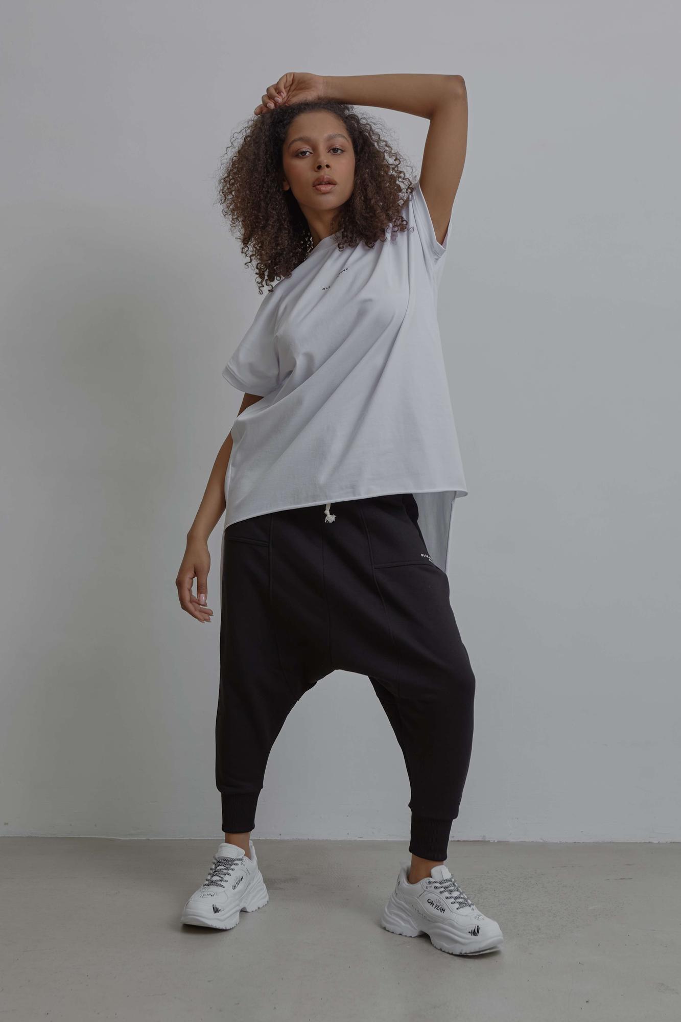 Футболка с удлиненной спиной