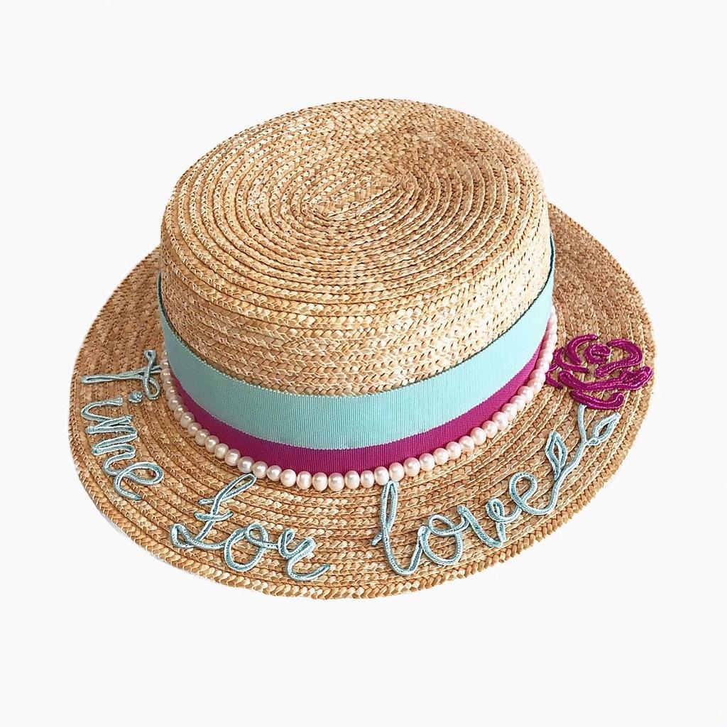 Шляпа канотье из соломы с ручной вышивкой