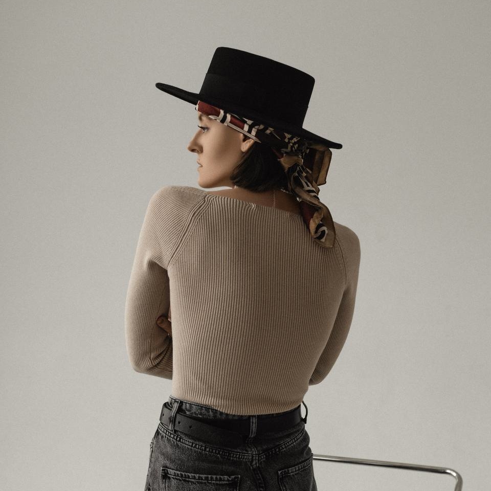 Канотье из фетра с полями 8,5 см/черная