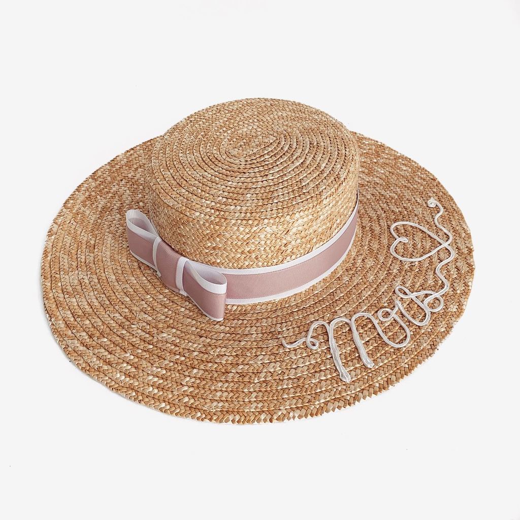 Канотье из соломы с полями 10 см и вышивкой 3D