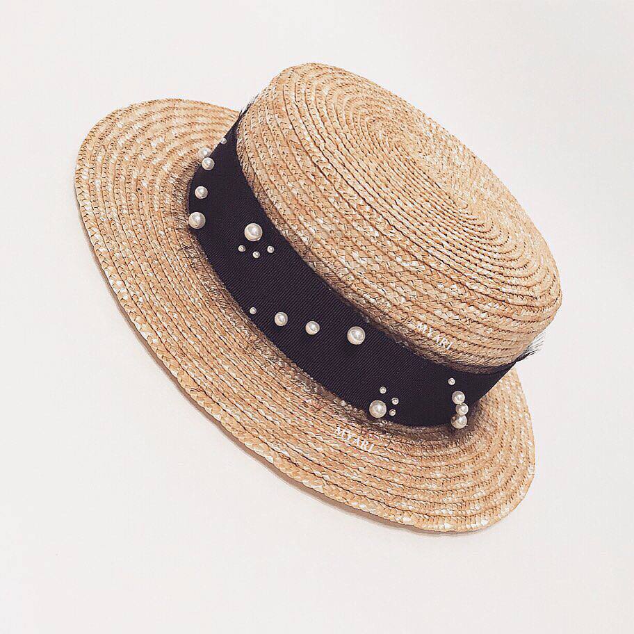 Канотье из соломы с жемчугом Swarovski и нашивкой на полях кристалами