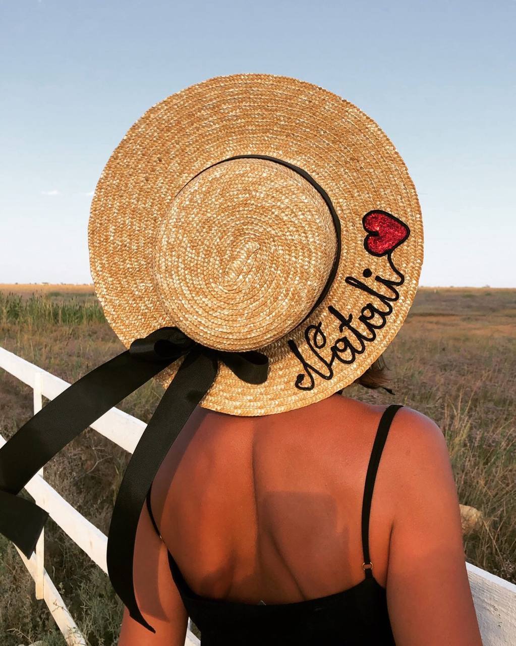 Канотье из соломы с ручной  вышивкой персонализация