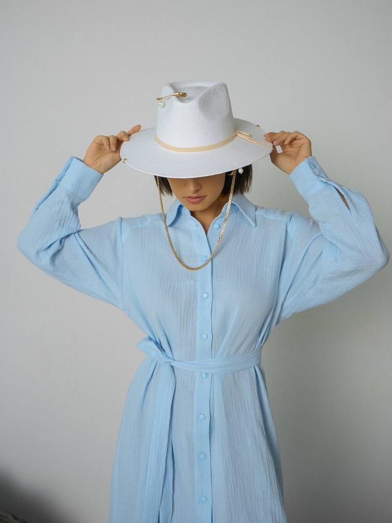 Шляпа федора FF03 из лозы белая с цепочкой под шею и декором