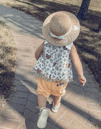 Шляпа канотье детское из соломы с ручной вышивкой персонализация, поля 8 см