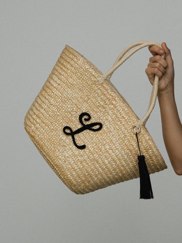 Сумка-корзинка из натуральной соломы с удлиненными ручками и 3D вышивкой