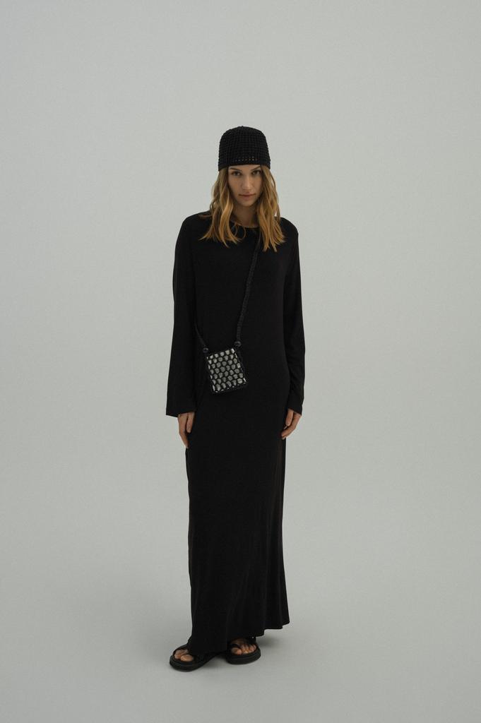 Платье из струящейся вискозы с рукавами клёш/черный