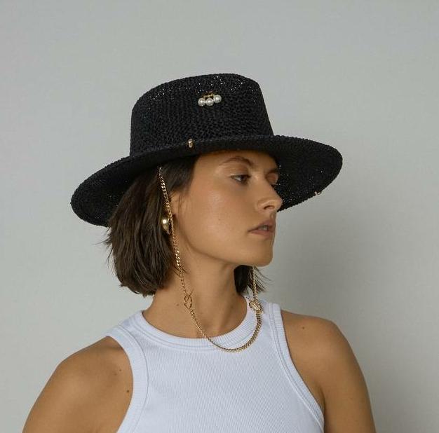 Шляпа федора FF03 из соломки тойо с декором/черный