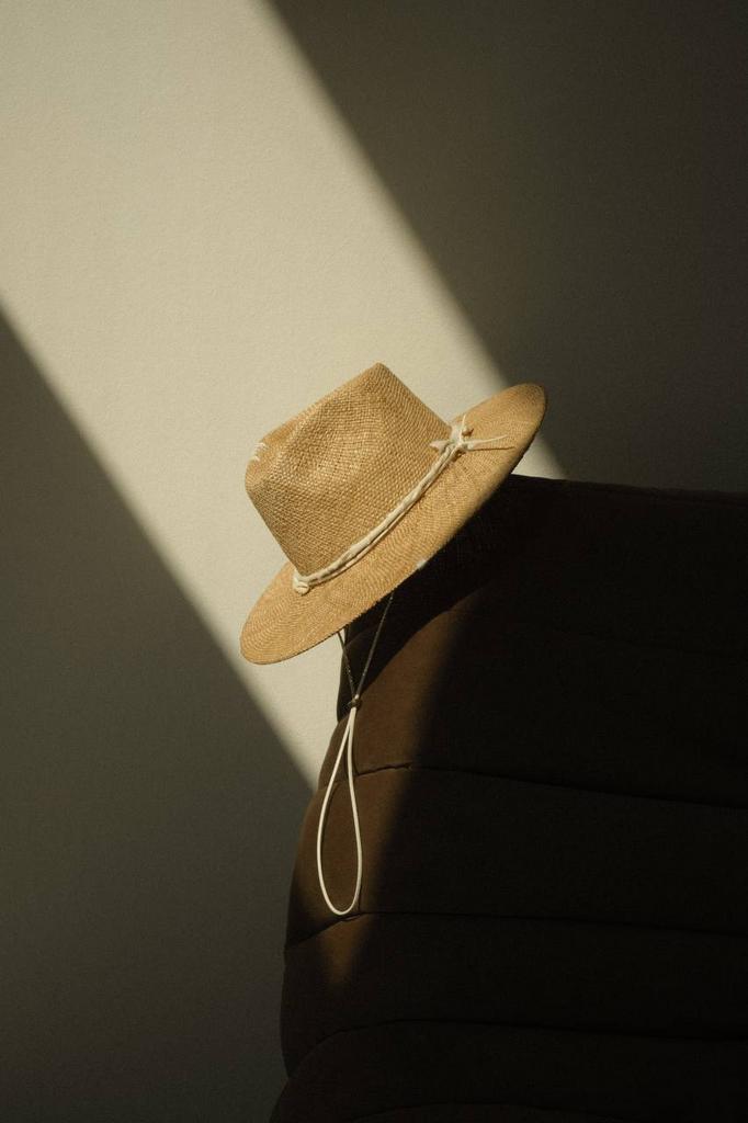 Шляпа федора FF03 из соломки БАО с замшевым шнуром