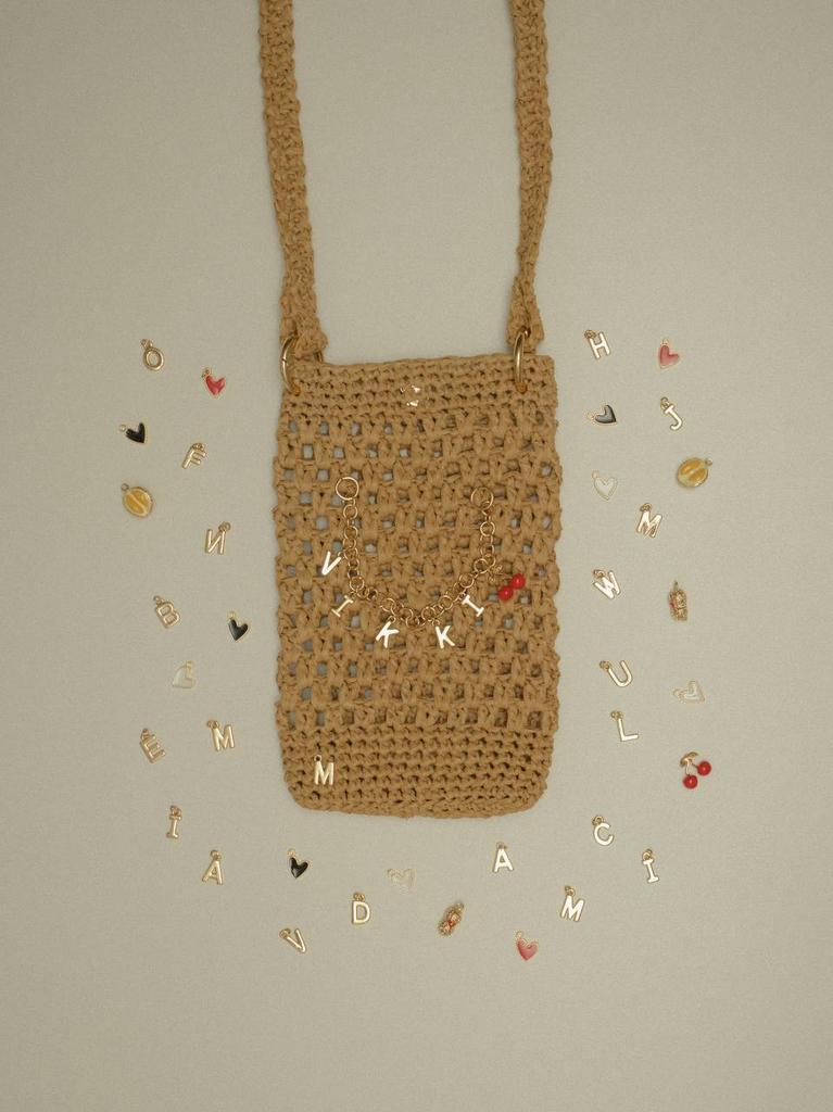 Мини-сумка из рафии с персонализацией