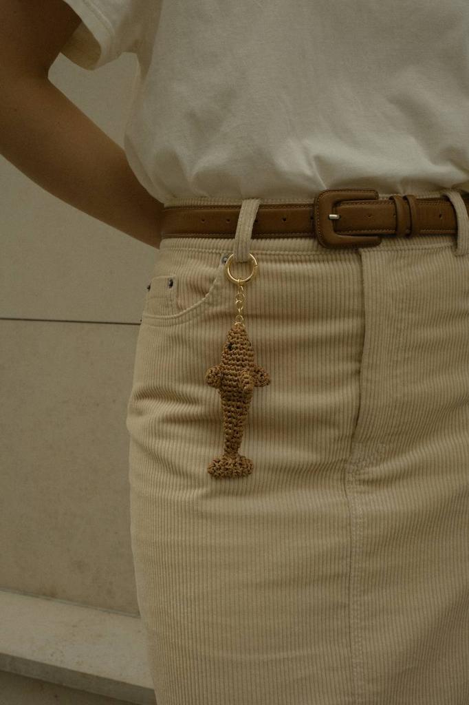 Брелок из рафии «ДЕЛЬФИН»