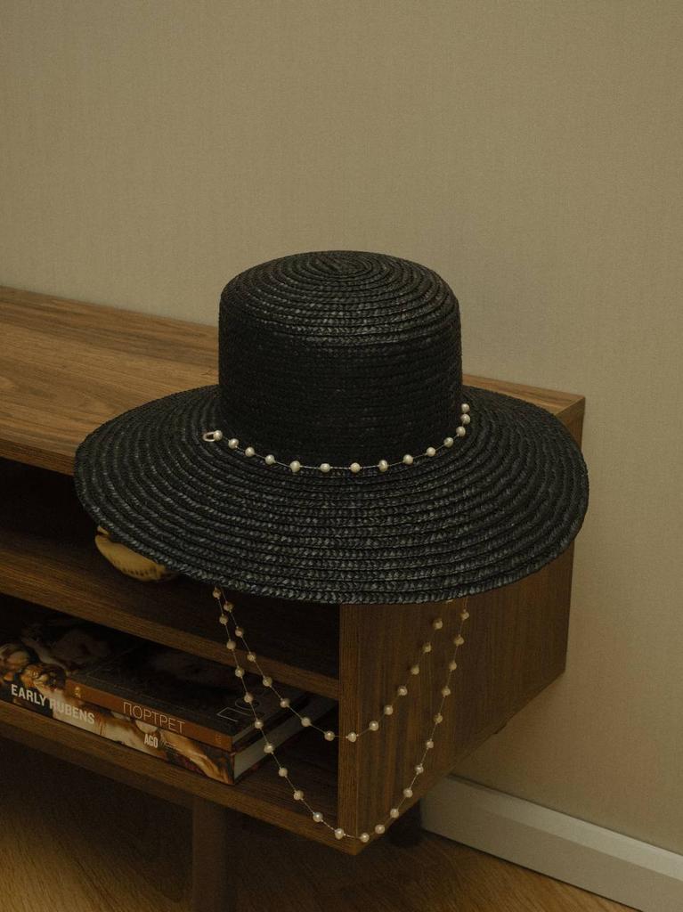 Панама с люверсами и натуральным жемчугом «ЛОНГ»-«LONG»/черный