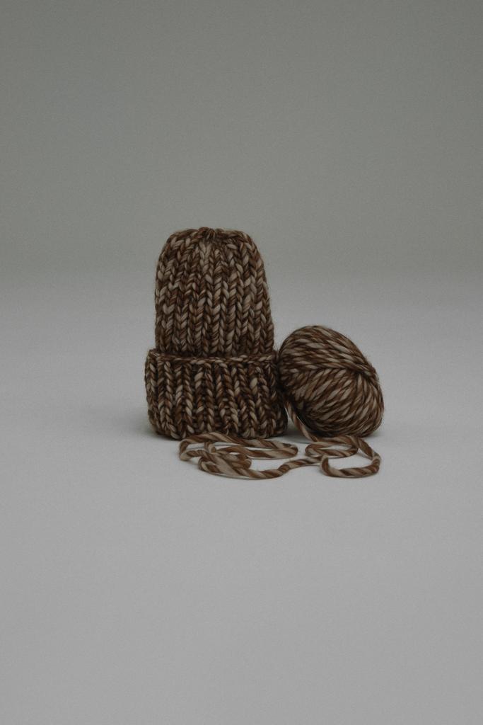 Шапка из перуанской шерсти/кофе со сливками