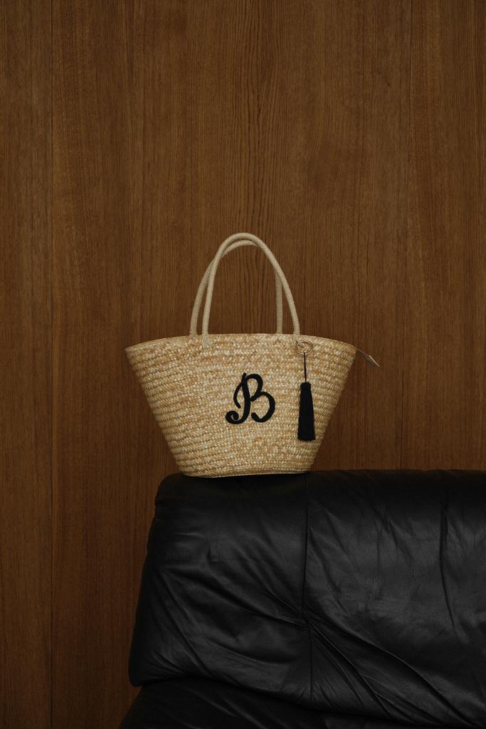 Сумка-корзинка из натуральной соломы с удлиненными ручками и 3D вышивкой