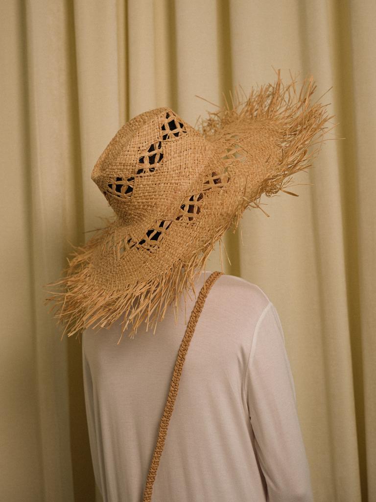 Шляпа федора FF03 из рафии с распущенными полями