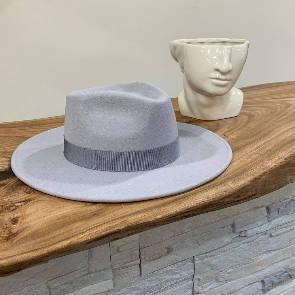 Шляпа федора FF03 широкополая с прямыми полями из фетра/светло-серый