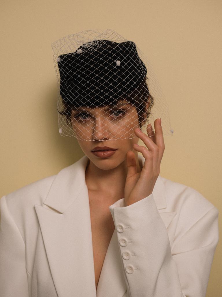 Шляпа-таблетка «ВОГ»-«VOGUE» из фетра с вуалью/черный