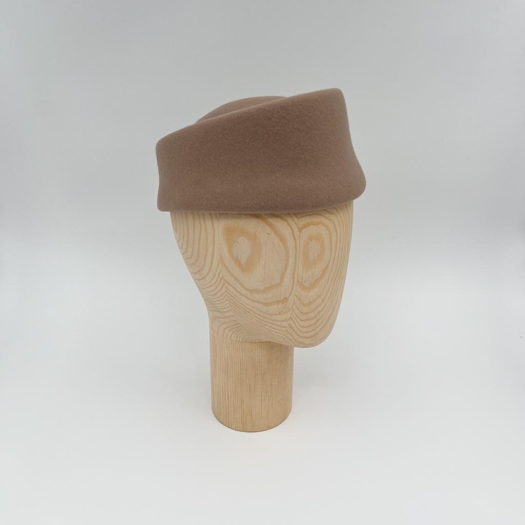 Шляпа-таблетка «ВОГ»-«VOGUE» из фетра/песочный