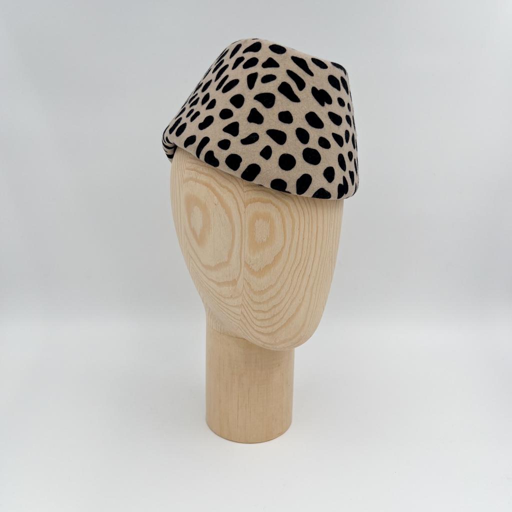 Пилотка из фетра ручной работы/гепард