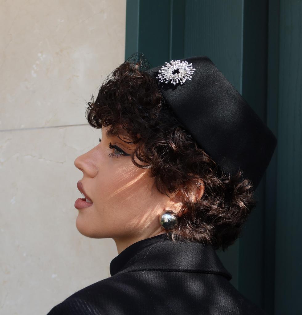 ФЕСКА С БРОШЬЮ И ВУАЛЬЮ «ГРЕЗЫ» - «RÜYA»