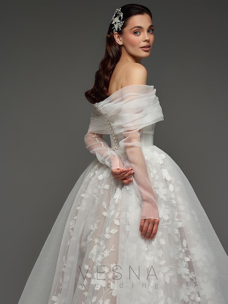 Wedding dress Flora+veil