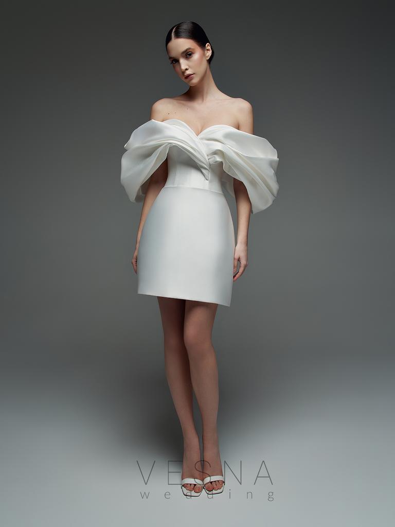 Wedding dress Zendaya White