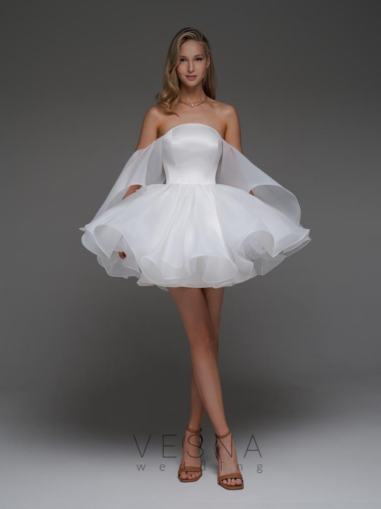 Wedding dress April