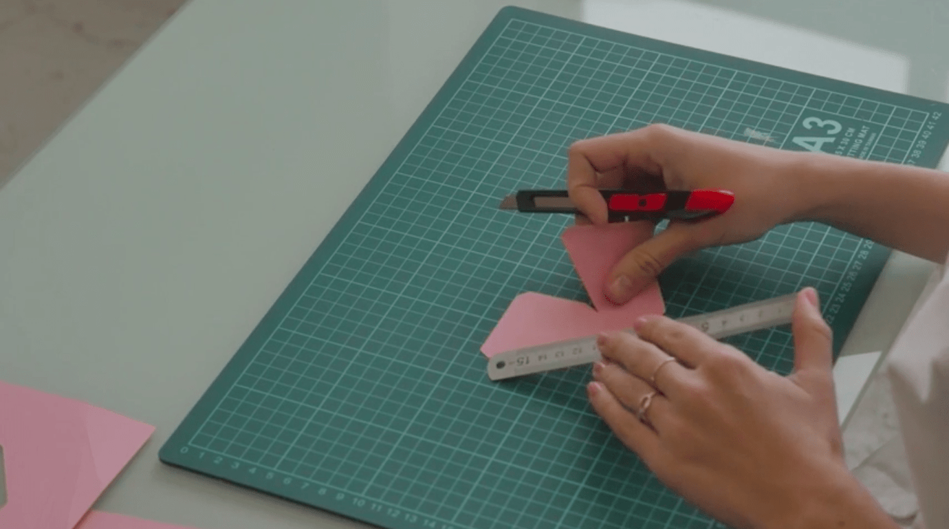 Polygonal paper rabbit Video Tutorial on ENGLISH